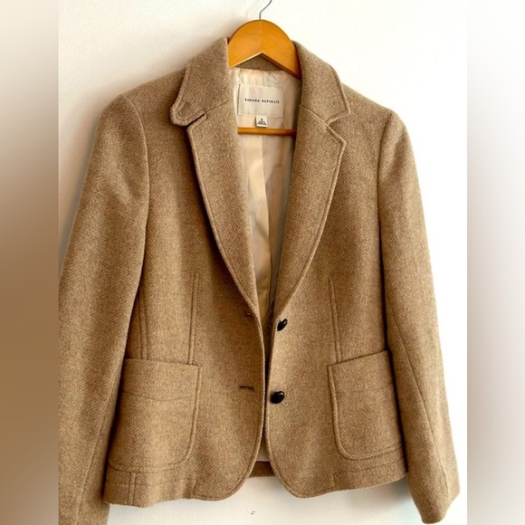 Banana Republic Jackets & Blazers - Banana Republic Wool Blazer